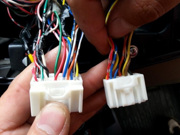 Help  2008 Outlander Rockford Audio Wiring Diagram